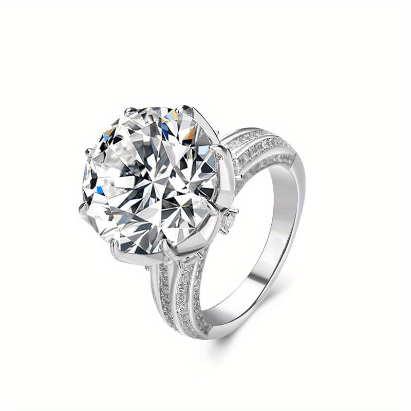 Vintage Sexy Style 10ct Brilliant Round Cut Moissanite Ring in 925 Sterling Silver, 18K Golden Plated with Sparkling Star Design. Perfect for Daily Wear or Special Events, like Music Festivals - an Ideal Spring Festival Gift