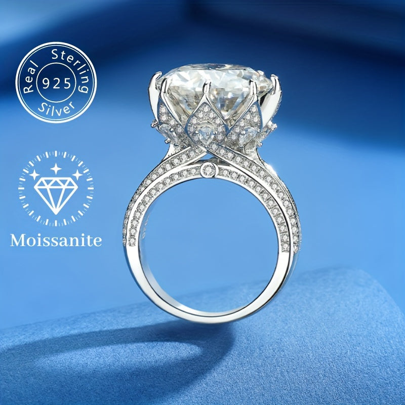 Vintage Sexy Style 10ct Brilliant Round Cut Moissanite Ring in 925 Sterling Silver, 18K Golden Plated with Sparkling Star Design. Perfect for Daily Wear or Special Events, like Music Festivals - an Ideal Spring Festival Gift