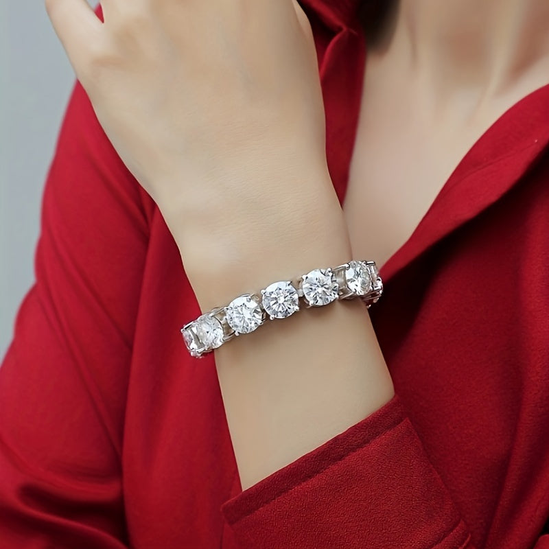 Moissanite silver bracelet with 1 piece, 27 grams, and 85 carats. Designed in a hip-hop style with 18K plating, ideal for Valentine's Day, spring weddings, and gift-giving occasions.