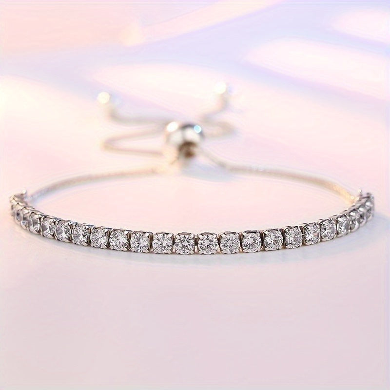 Stunning 15ct Moissanite Tennis Bracelet - Customizable, Glittering Hand Chain in 925 Silver | Ideal Valentine's Day, Wedding, or Engagement Gift for Her, 4.9g, Exquisite Jewelry Piece, Elegant Decorative Gift