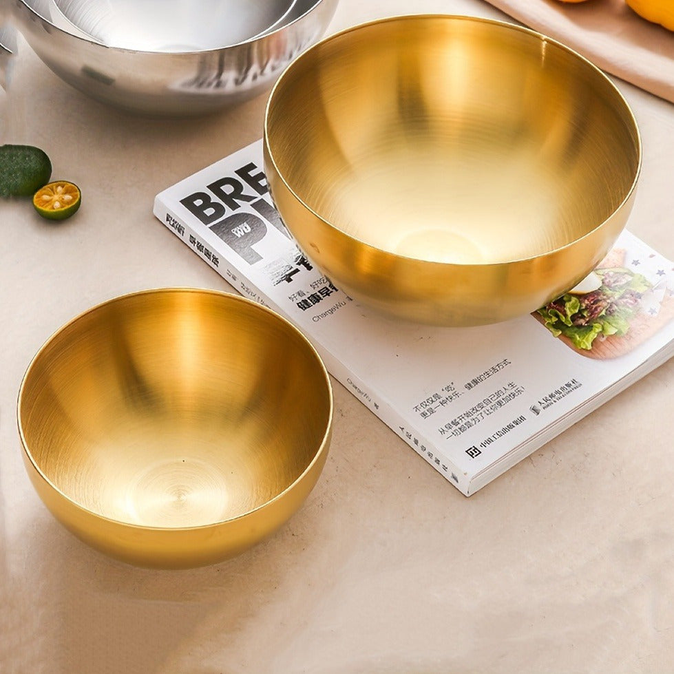 Stainless steel salad bowls set, rust-resistant, versatile for fruit, pasta, and baking.