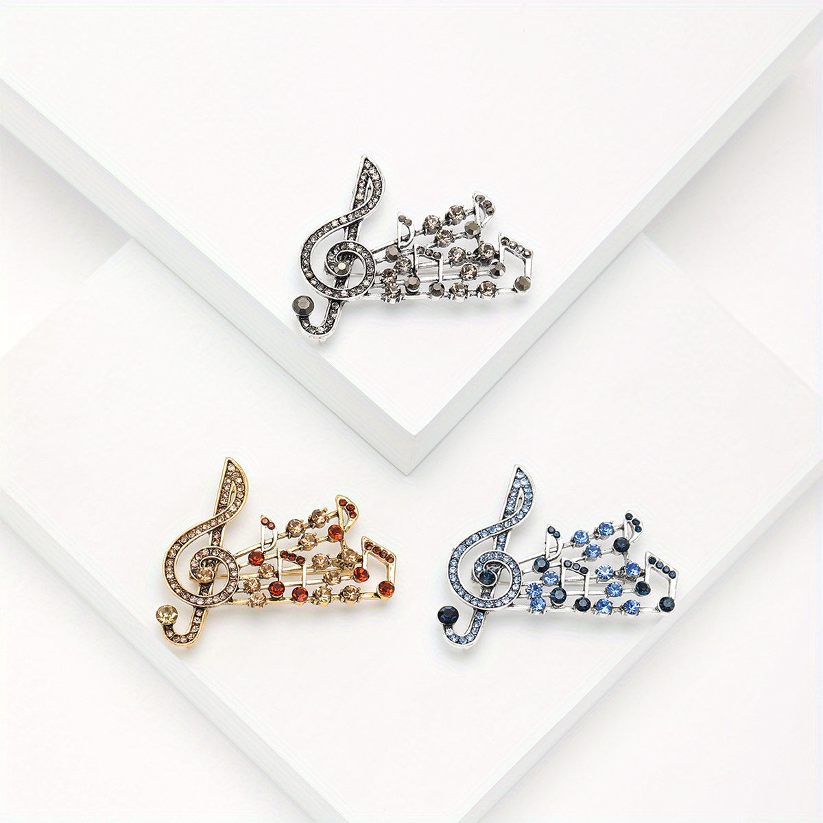 Elegant Crystal Brooch Pin featuring Musical Note Design, Luxury Rhinestone Embellishments, Unique Irregular Shape, Inspired by Simulation Modeling, Stylish Accessory for Both Men and Women