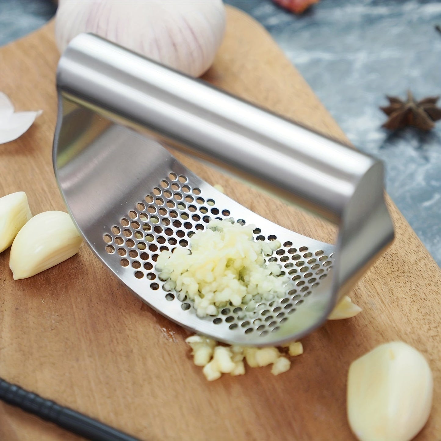 Kitchen Use -Ergonomic Rocker Design, Stainless Steel Garlic Press for Easy Cleaning and Safe Food Mincing