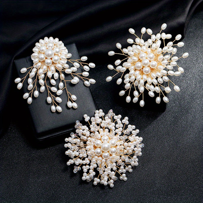 Chic Resin Snowflake Brooch for Women, Exquisite Floral Brooch for Brides, Perfect for Weddings, Parties, and Gifts - Stay on-trend with this Stunning Jewelry Piece!