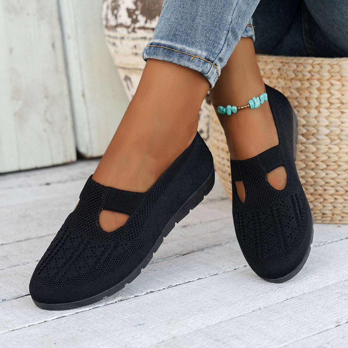 Breathable Slip-On Flats for Women with Rubber Sole, Solid Color Casual Footwear, Easy Wear Slipons, Durable Comfortable Shoes.