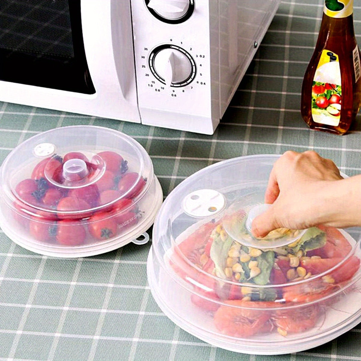 Set of 2 BPA-free microwave-safe covers for food preservation, heat resistant and transparent, sizes 23.01cm and 16.99cm