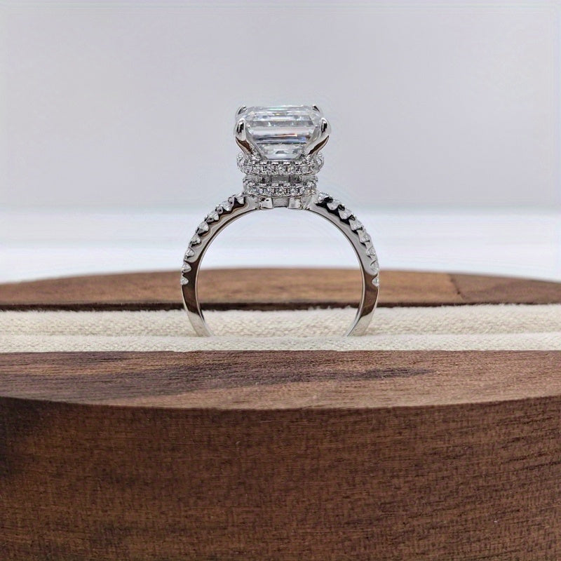 Stunning 3.5Ct Moissanite Engagement Ring - Exquisite S925 Silvery Setting, Versatile for Weddings & Everyday Wear, Great for Birthdays or Holidays