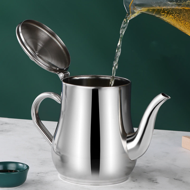 Oil Filter Pot made of Stainless Steel with Lid and Spout - Ideal for Cooking and Serving