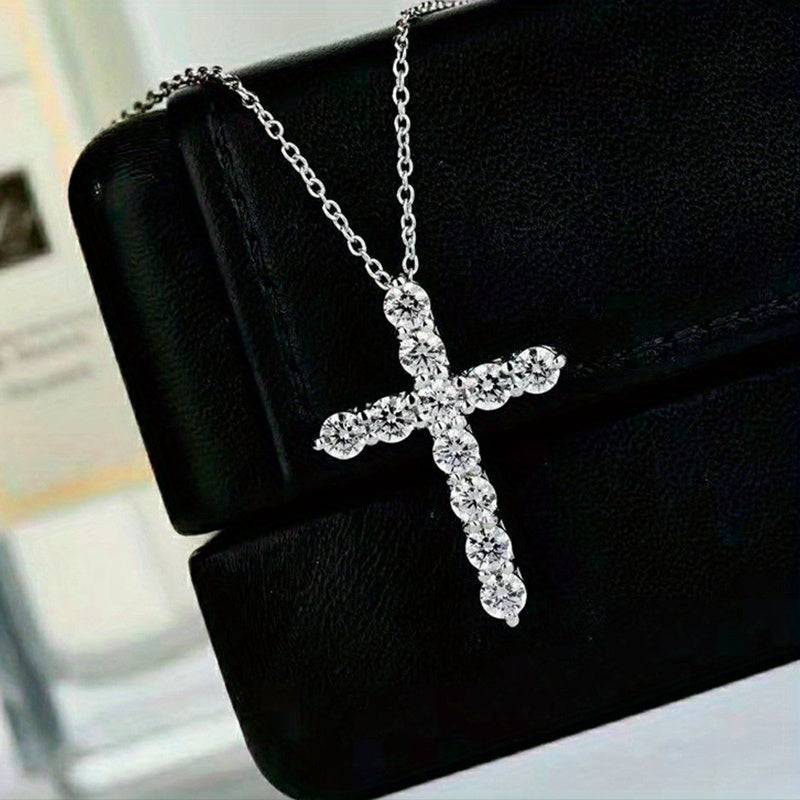 1.1 Carat Cross Moissanite Necklace in 925 Sterling Silver - A Versatile and Classic Fashion Trend for Men and Women. Ideal for Daily Wear, Dating, and Party Jewelry. Comes in a Gift Box and weighs 3.5g.