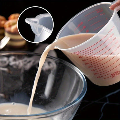 1 measuring cup and 5 measuring spoons with stackable handles, ideal for precise baking and cooking measurements.