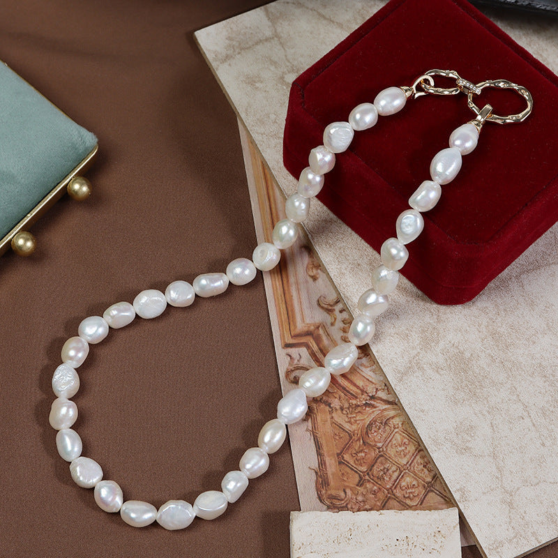 Vintage-Inspired Chic Collarbone Chain with Baroque Fishtail Design - Elegant Freshwater Pearl Necklace, Sterling Silver Clasp, Perfect for Spring Season, Ideal for Women