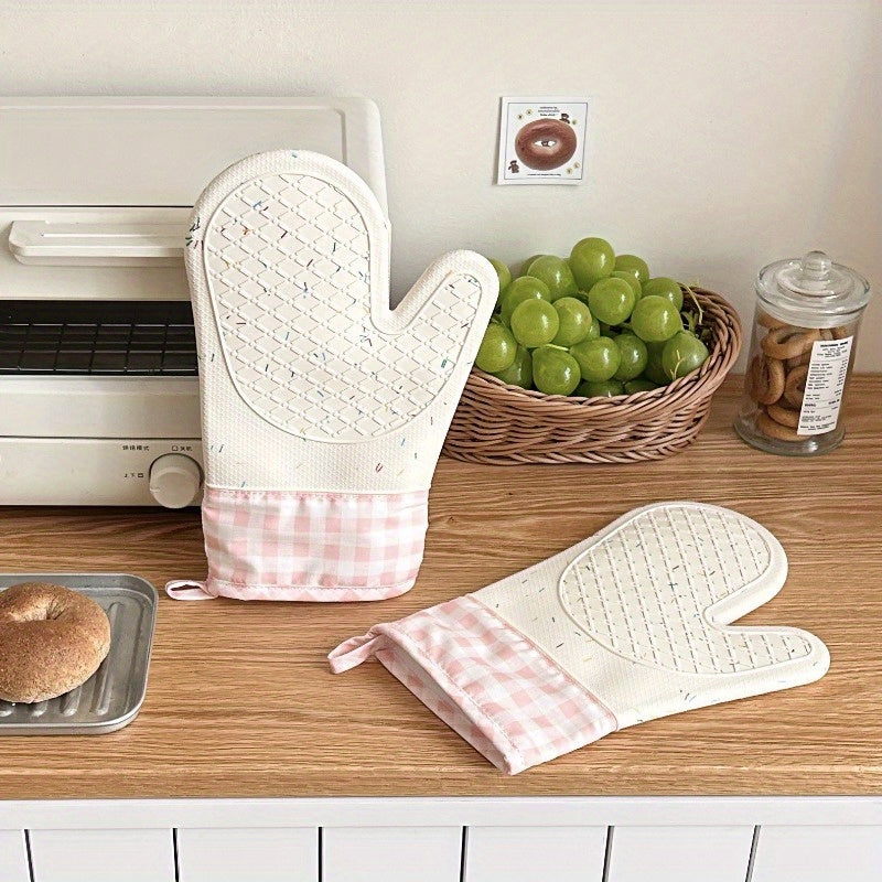 1 Piece of Adorable Silicone Kitchen Oven Mitts - Resistant to Heat, Extra Thick Insulation for Cooking & Baking, Non-Slip Surface, Long-lasting Polyester Material, Easy to Hand Wash - Ideal for Microwave Cooking