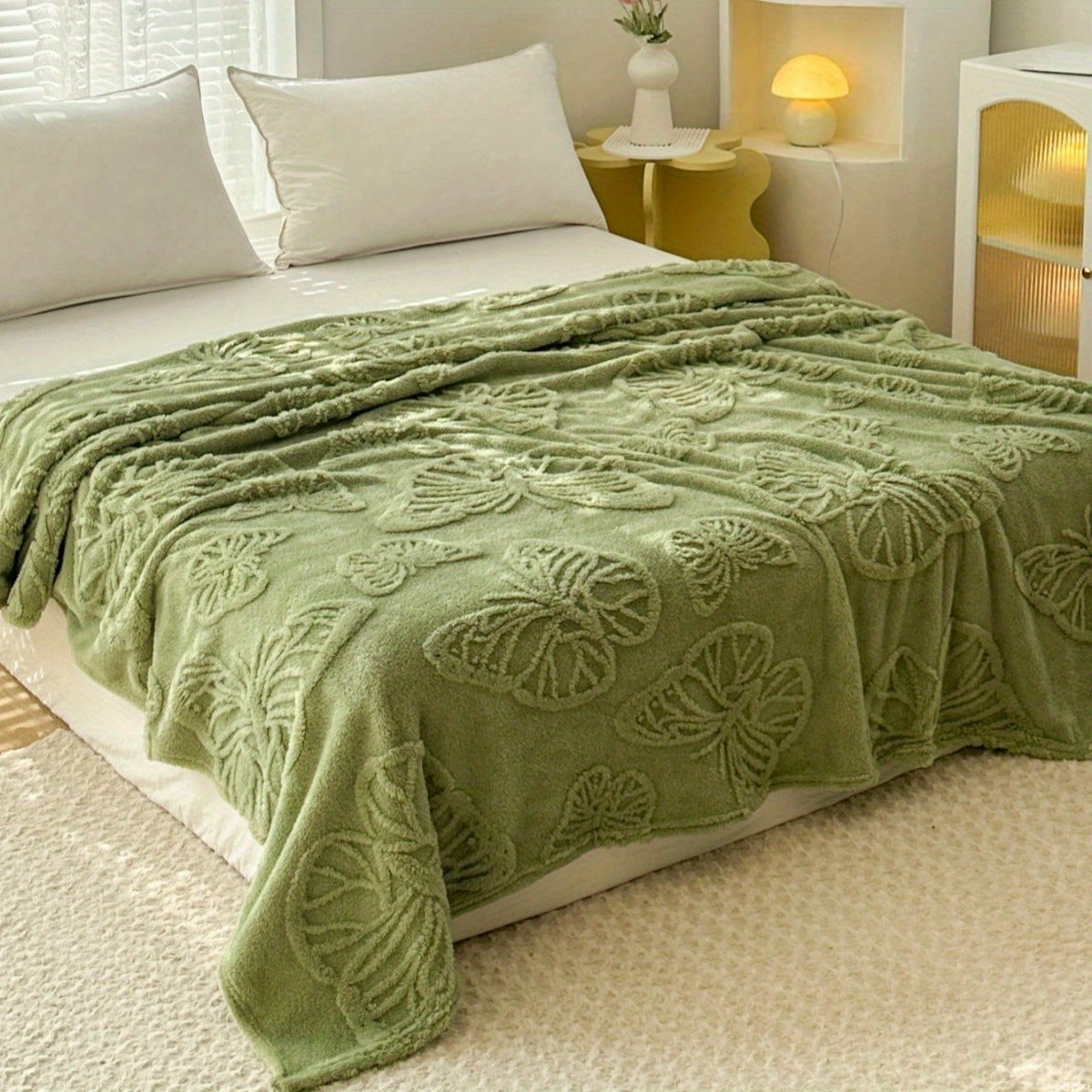 Versatile and Allergy-Friendly Ultra-Soft Butterfly Jacquard Faux Lamb Wool Blanket. Perfect for Bedroom, Living Room, or Dorm Decor