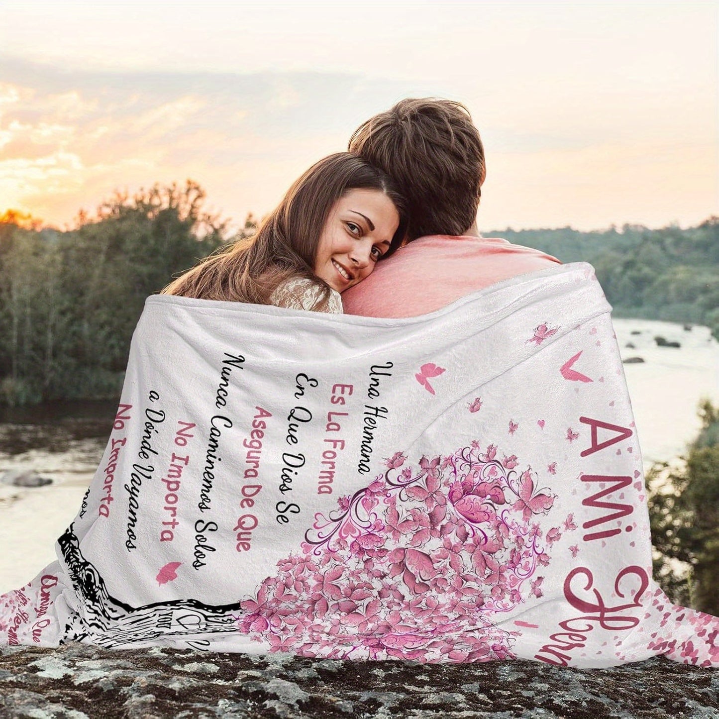 Give your best friend or sister a heartfelt gift with the Spanish Love Letter Blanket, ideal for anniversaries, birthdays, and any special occasion.