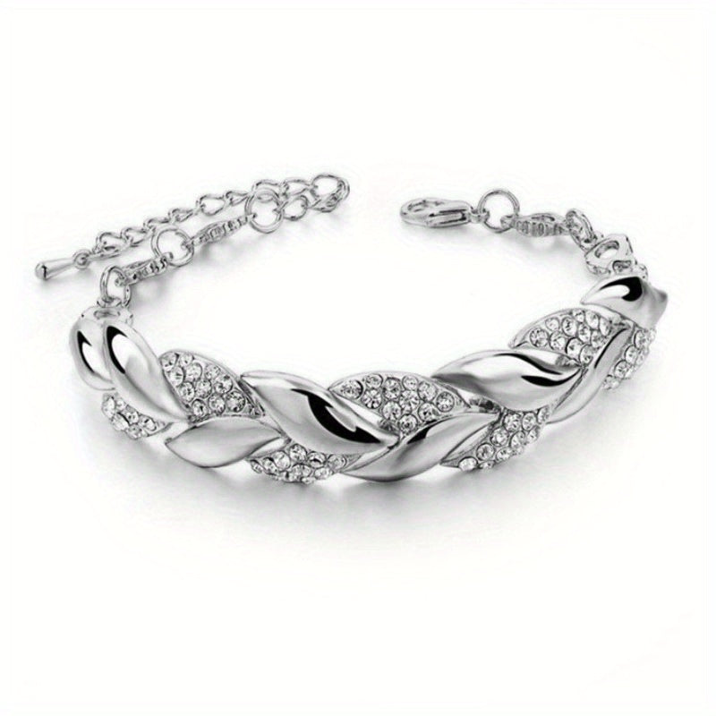 Stylish bracelet with European and American flair, unique design, perfect for fashion or gifting.