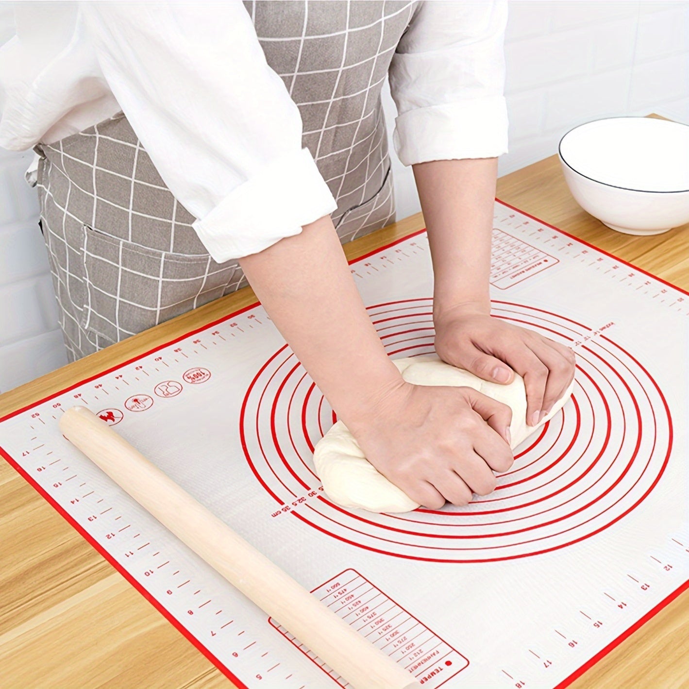 Essential Kitchen Gadget: Non-Stick Silicone Pastry Mat for Pizza, Cakes, and Cookies - Extra-Large Size 60.2cm x 39.88cm - Food-Safe and Perfect for Baking and Dough Rolling