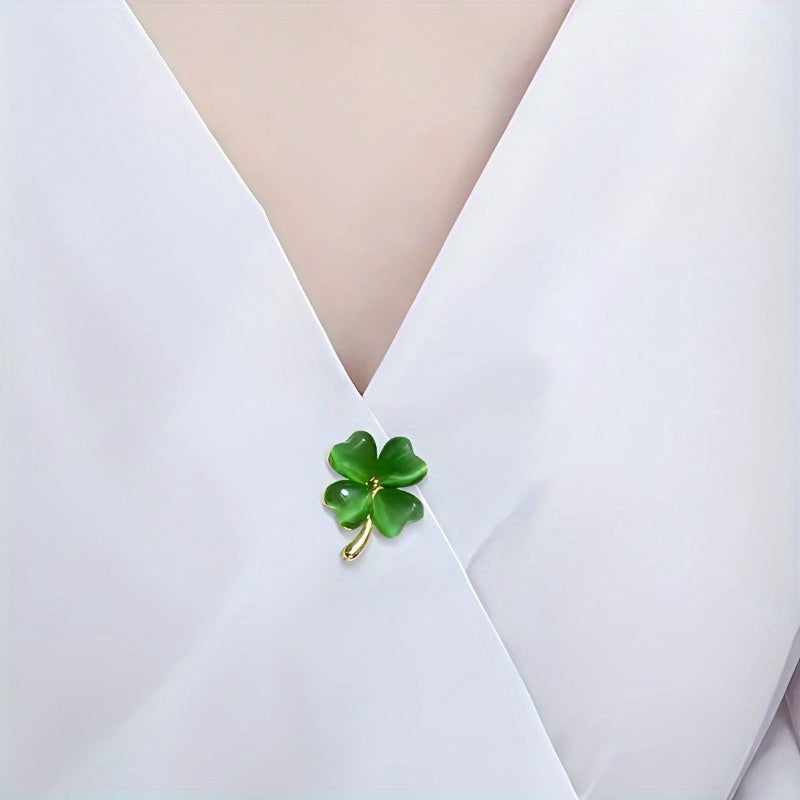 Set of 4 Elegant Brooches Shaped like Four-Leaf Clovers - Perfect for Scarves and Collars, Featuring a Resin Floral Design