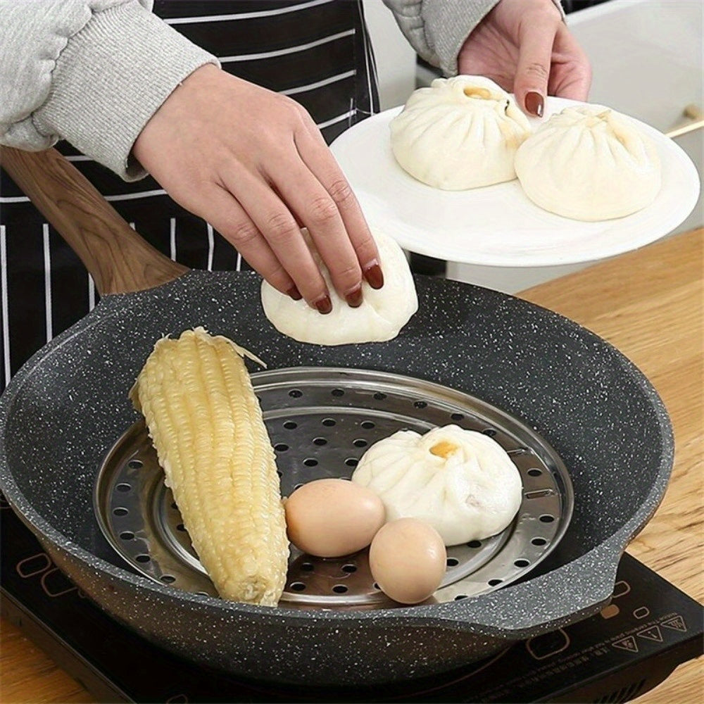 Three stainless steel steaming racks included in this set are ideal for steaming a variety of foods such as buns, eggs, and more. They are designed to fit pots with diameters of 19.99cm, 24.0cm, and 27.99cm. Perfect for all your steaming needs!