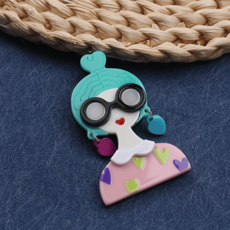 An elegant girl brooch pin made of 1 piece of acrylic - a luxurious fashion accessory with an irregular shape. This chic ladies lapel pin is perfect for parties, travel, and everyday wear. A versatile badge that can be worn on clothing, bags, and hats.