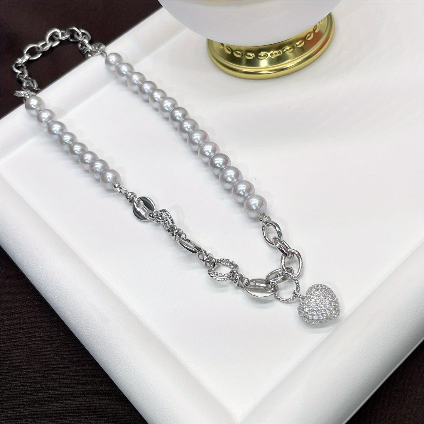 Vintage Punk-Style Chic Freshwater Pearl Necklace with Sparkling Heart Pendant - Ideal for Parties and Gift-Giving