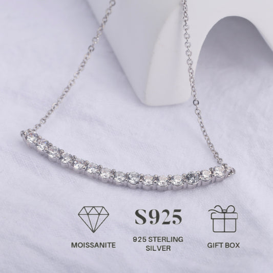 Luxurious 1.4 Carat Moissanite S925 Silvery Fashion Necklace, Ideal Gift for Special People, Friends, Adjustable Length, Comes in Gift Box, Ethically Sourced Diamond Alternative