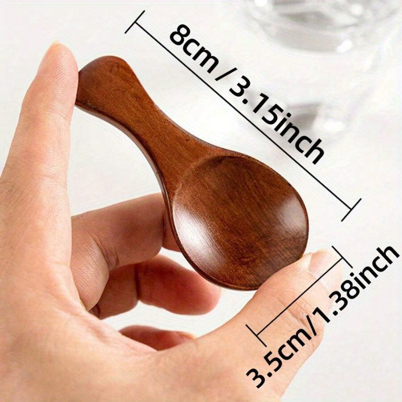 Get this 1 piece Wooden Miniature Spoon with a 3.15 inch/8 cm exquisite short handle, ideal for home use. Perfect for seasoning, ice cream, dessert, tea, yogurt, baby formula, and a variety of school supplies. Great for back to school season.