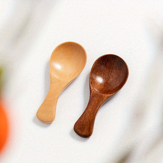 Get this 1 piece Wooden Miniature Spoon with a 3.15 inch/8 cm exquisite short handle, ideal for home use. Perfect for seasoning, ice cream, dessert, tea, yogurt, baby formula, and a variety of school supplies. Great for back to school season.