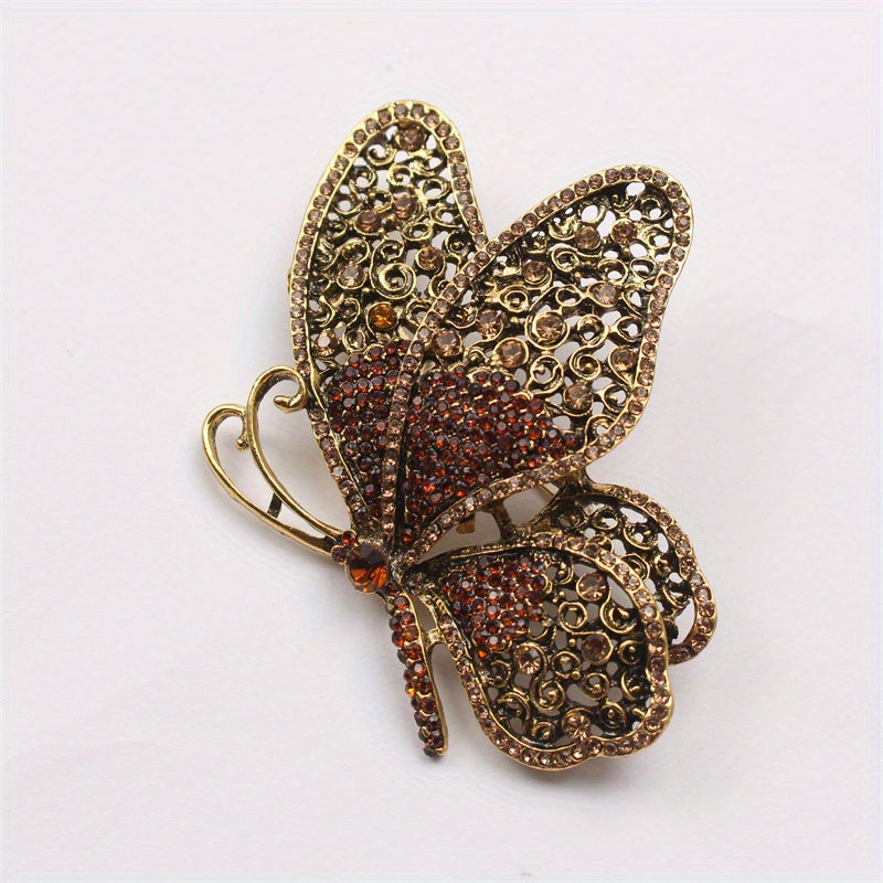 Luxurious and sophisticated butterfly brooch featuring an irregular shape and rhinestone detailing. This versatile accessory can be worn on clothing, bags, and hats. Comes in a set of 1.