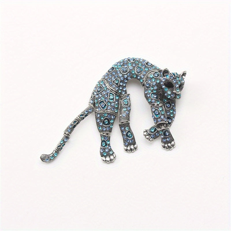 Elegant Vintage Leopard Brooch: Featuring Luxurious Water-Dripped Enamel Design, Ideal for High-End Fashion Accents