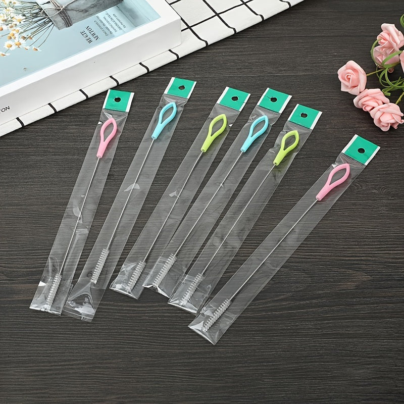 Clean your reusable straws easily with this set of 3 stainless steel straw cleaning brushes. Made with nylon bristles, these brushes are perfect for cleaning your kitchen utensils, water bottles, smoothie tumblers, and tubes. No electricity needed. Ideal