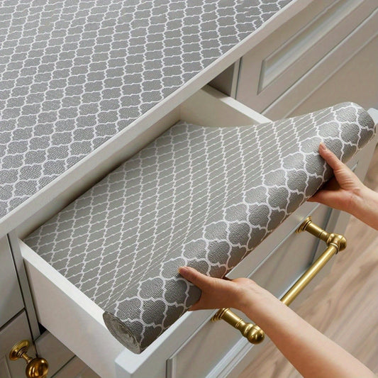 One roll of versatile shelf liner that is ideal for kitchen cabinets, drawers, refrigerators, and pantry shelves. This non-stick and anti-slip liner is waterproof and made of EVA material. Perfect for use in both bathroom and kitchen spaces. Dimensions