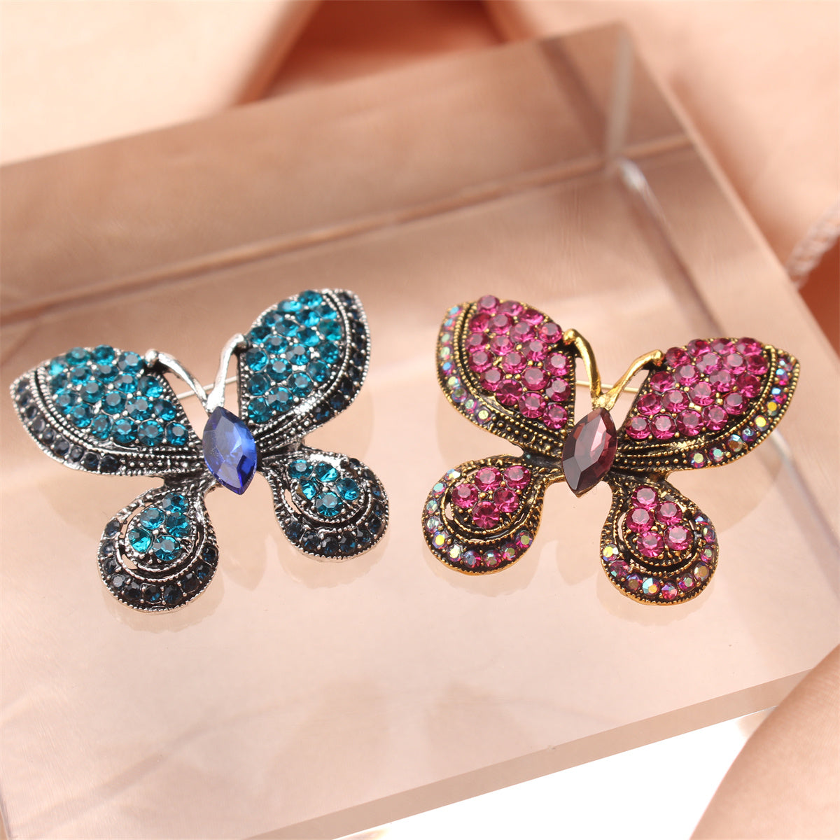 A Sophisticated Rhinestone Butterfly Brooch: Elevate Your Charm with this Versatile Accessory