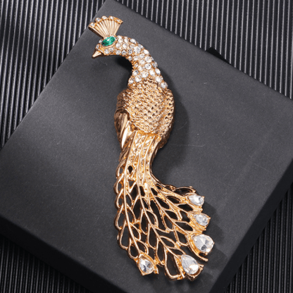 Antique Chic Peacock Brooch Pin - Sparkling Rhinestone Animal Shaped Emblem - Timeless Fashion Accent for Clothing, Headwear & Purses