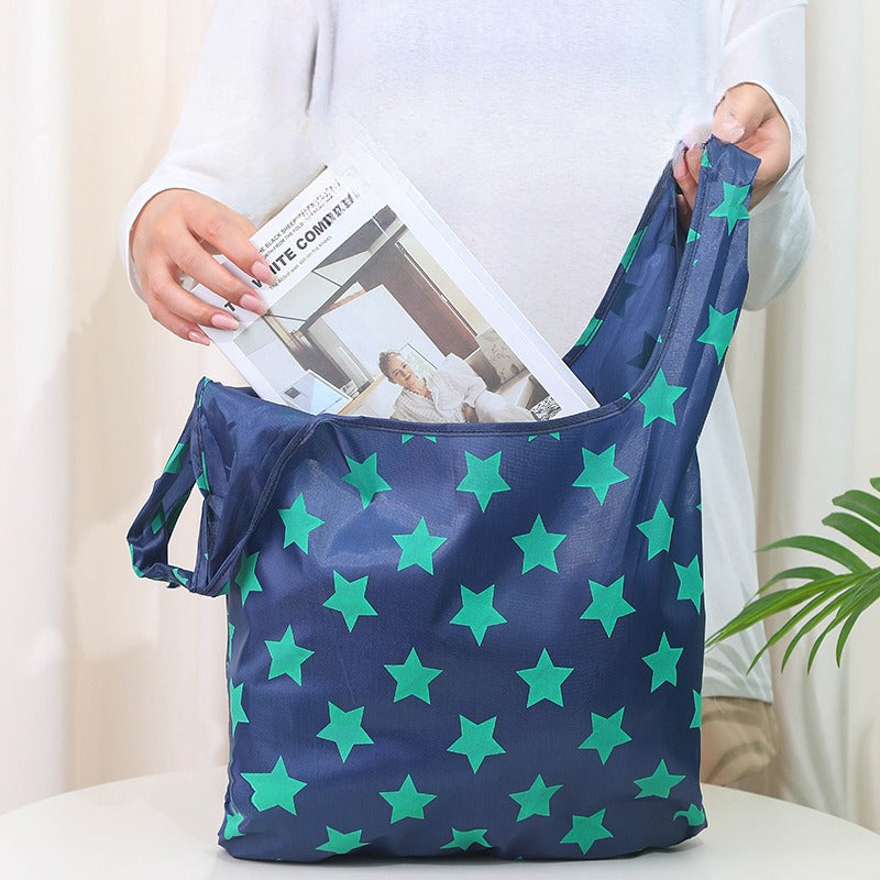 1 piece of premium shopping bag made of Oxford cloth, perfect for going out shopping. This portable tote bag is convenient and foldable, suitable for all your clothing store needs.