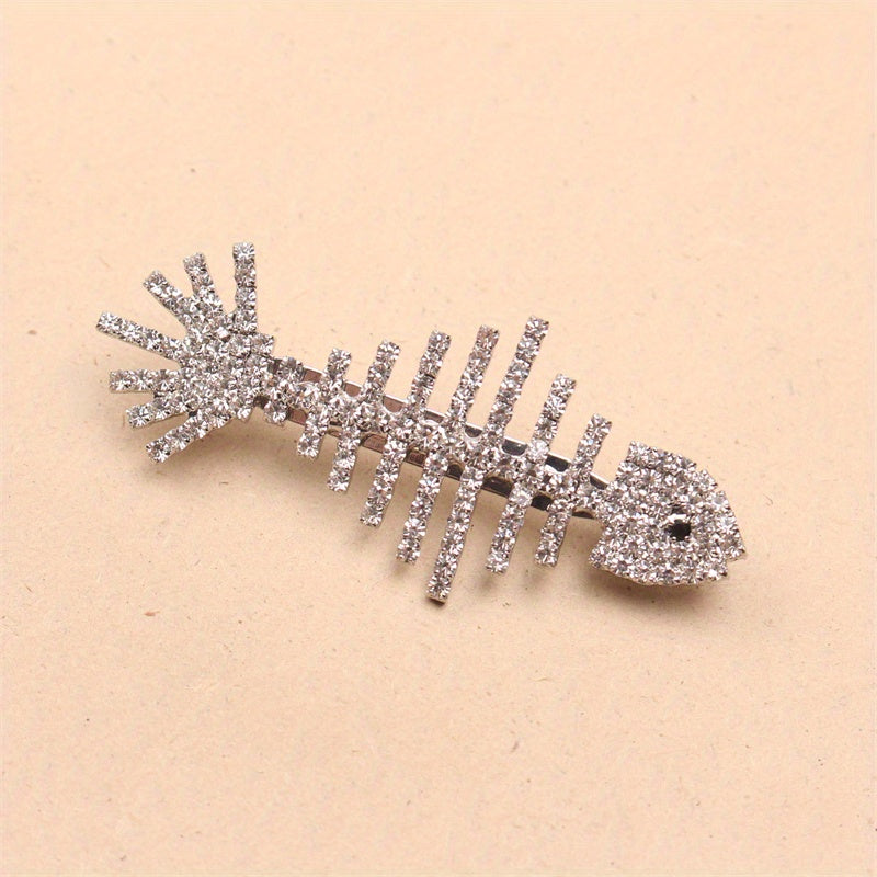 Sophisticated Fish-Shaped Brooch with Rhinestones and Enamel Detail, Distinctive and Inventive Design, Ideal Women's Accessory