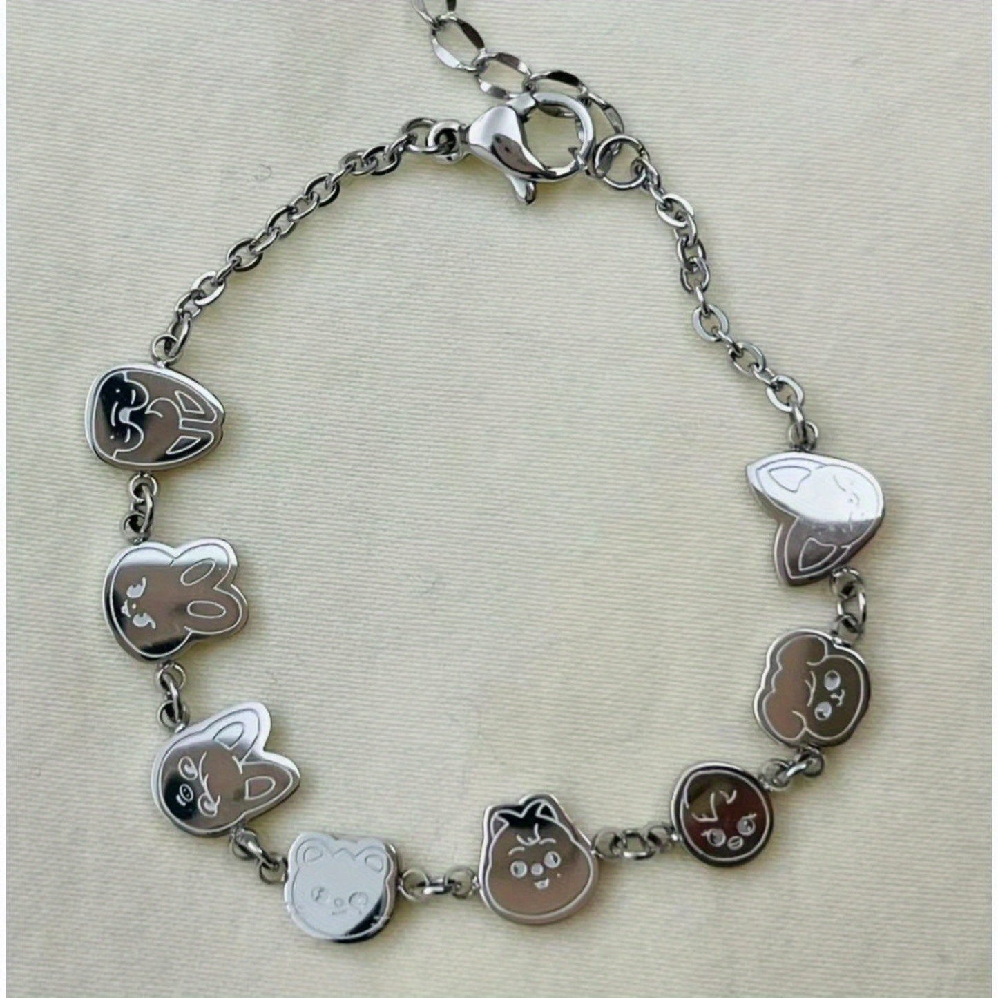 Alloy Charm Bracelet featuring SKZOO Characters - Stylish Jewelry for Music Lovers, Ideal Gift for any occasion, Unisex Design, Non-Plated - 1 Piece