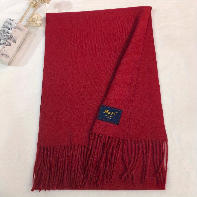 Soft and warm polyester shawl for men with tassels - Stylish and comfortable solid color scarf, ideal for fall and winter season.