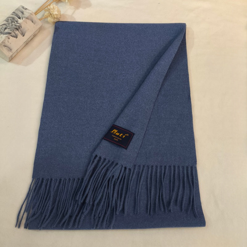 Soft and warm polyester shawl for men with tassels - Stylish and comfortable solid color scarf, ideal for fall and winter season.