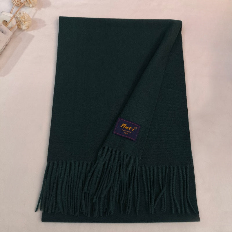 Soft and warm polyester shawl for men with tassels - Stylish and comfortable solid color scarf, ideal for fall and winter season.