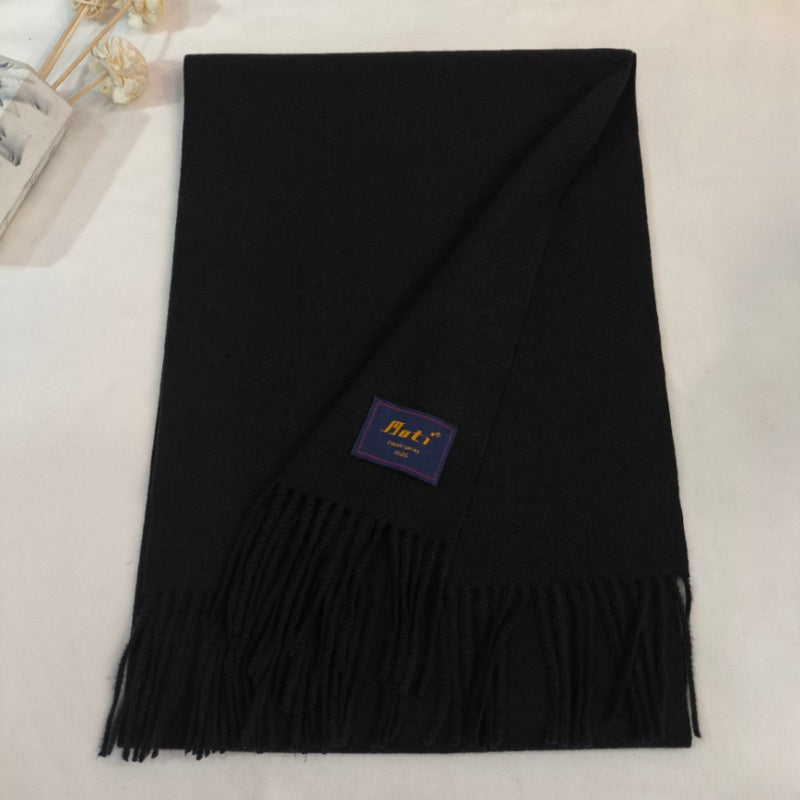 Soft and warm polyester shawl for men with tassels - Stylish and comfortable solid color scarf, ideal for fall and winter season.