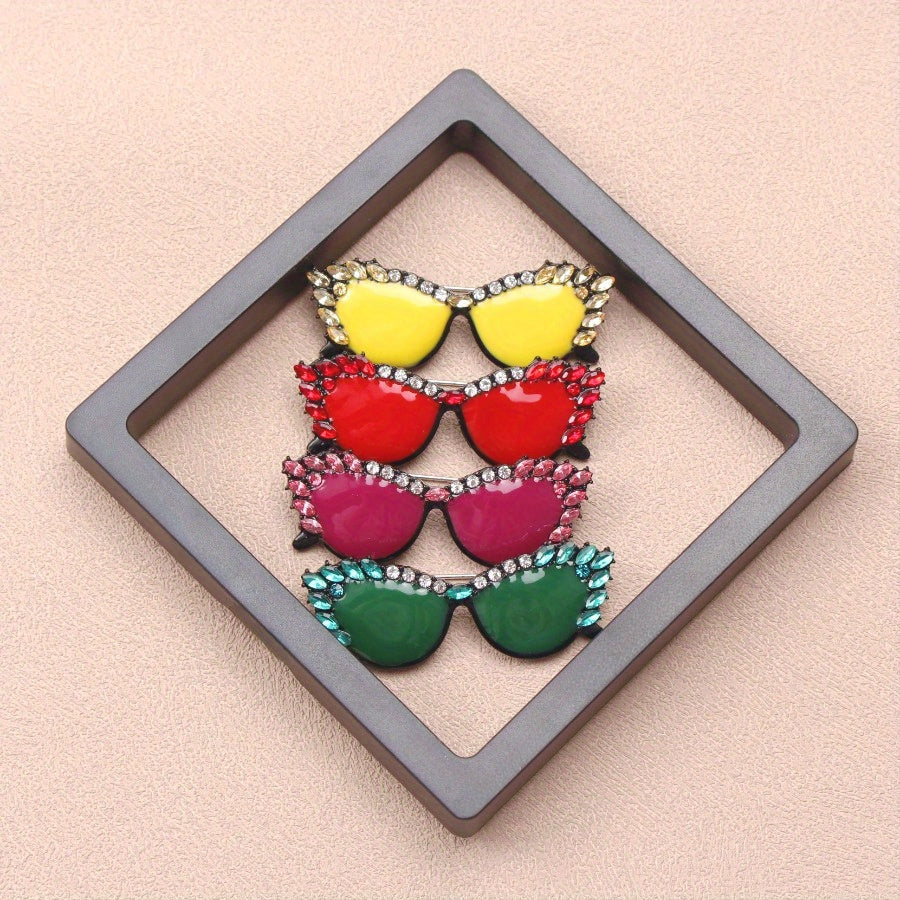 Stylish and Vibrant Enamel Pin with Rhinestones - Adorable Brooch for Jackets & Coats, Ideal Gift for Both Men and Women