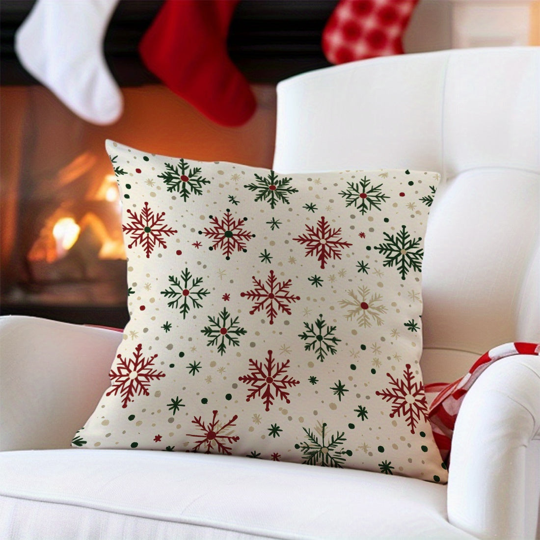 1pc Christmas Red & Green Snowflake Velvet Throw Pillow Cover, 17.71in*17.71in, Single-Sided Print, Home Decor Cushion Case for Living Room Bedroom Sofa, Pillow Insert Not Included, Allergy-Free, Machine Washable Polyester Cover.