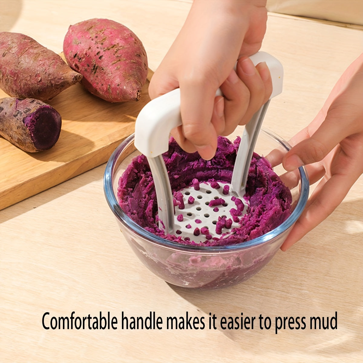 Convenient Manual Potato Masher - Sturdy Plastic, Ideal for Mashing Potatoes & Vegetables, Must-Have Tool for the Kitchen, Potato Ricer, Veggie Crusher, Kitchen Essential