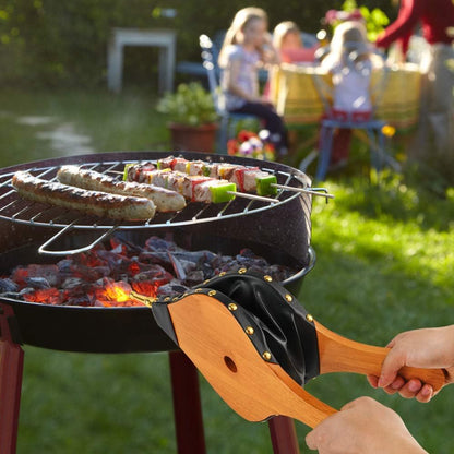 Large Leaf-Shaped Bellows - Oak Wood, 48.26cm x 20.32cm - Ideal for BBQs, Fireplaces, Fire Pits, Indoor & Outdoor Stoves, and Camping - Features Hanging Strap and Durable Zinc Alloy Nozzle