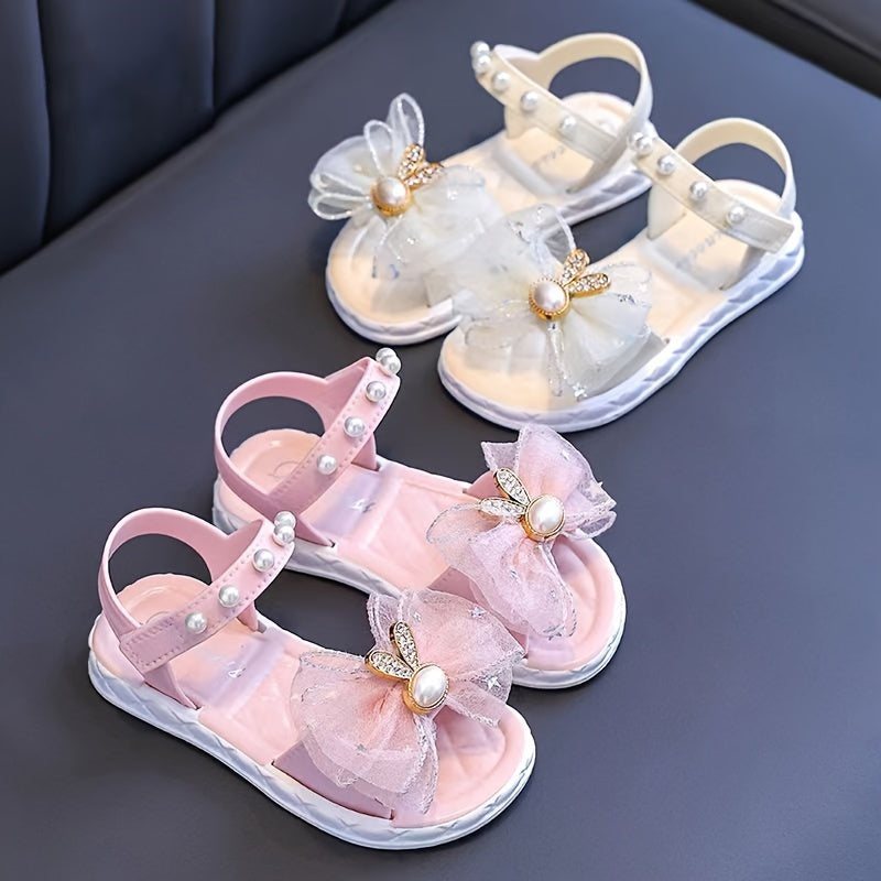 Breathable sandals with bows for girls, ideal for outdoor activities.