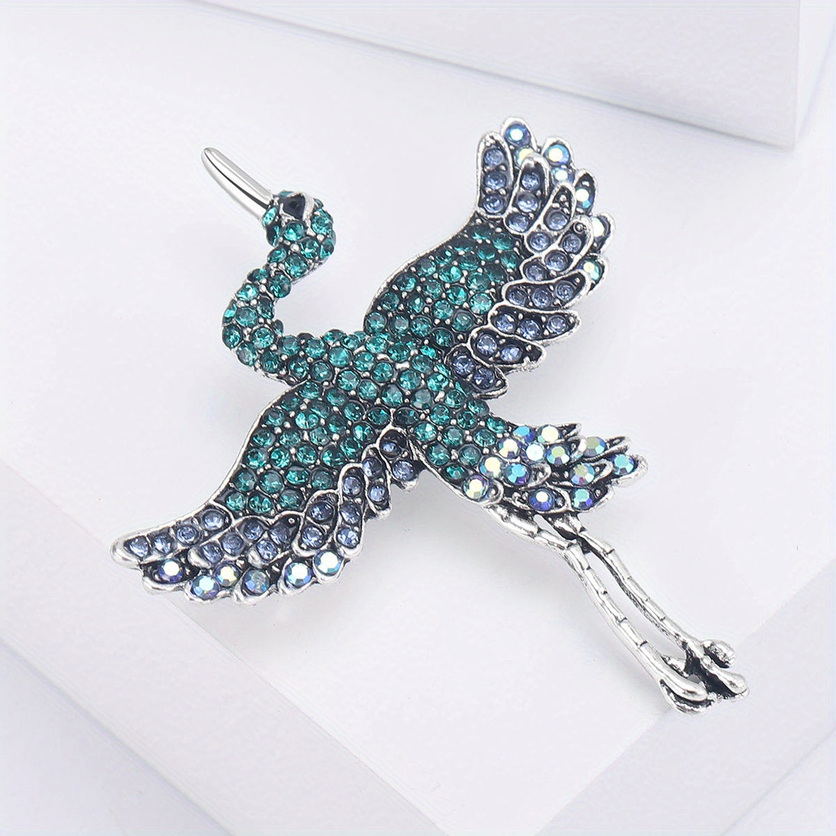 Chic Crane Brooch Pin adorned with Rhinestones - Perfect Lapel Accessory for Retro Fashion Enthusiasts. Ideal for Suits, Coats, and Dresses.