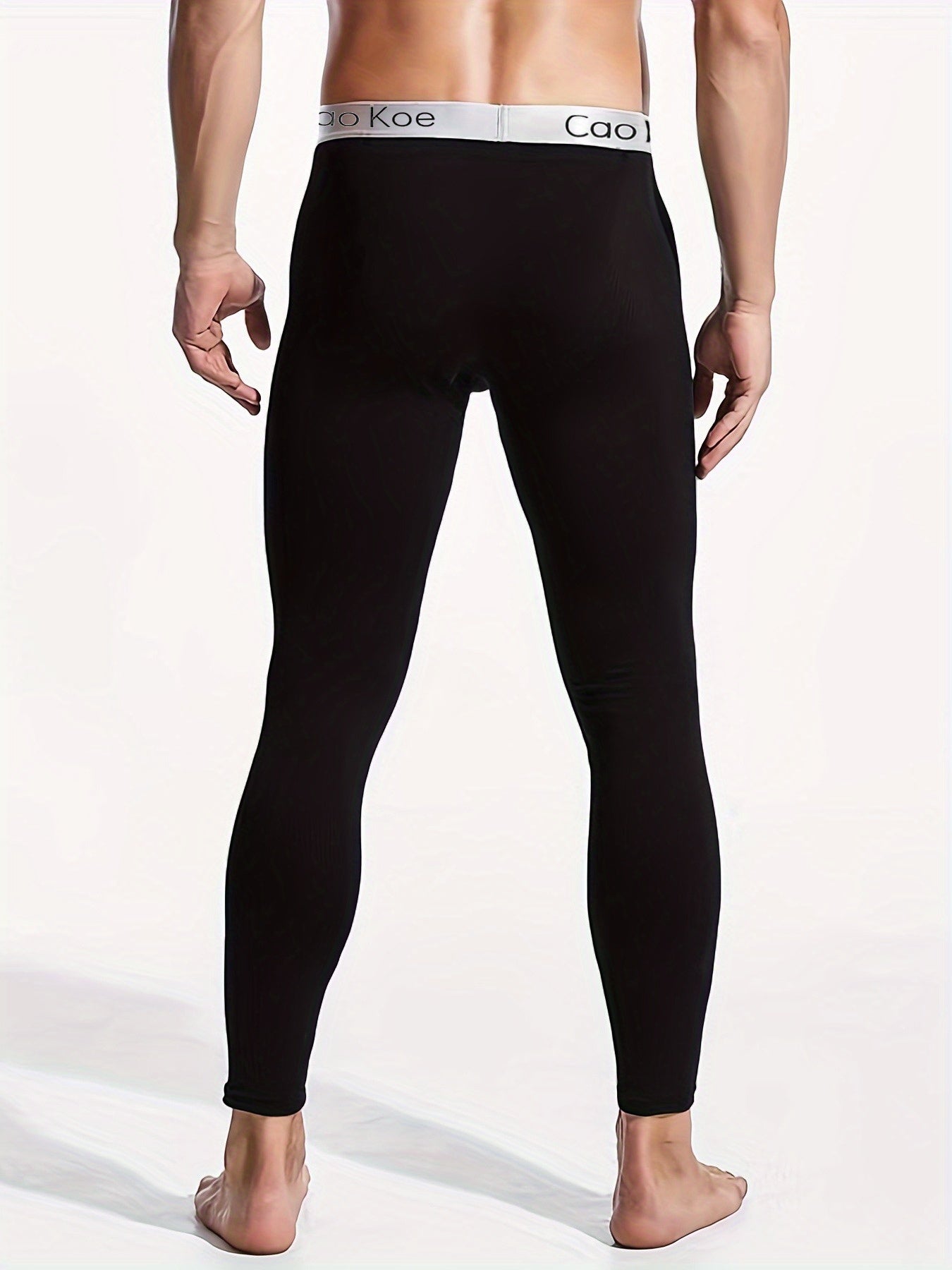 Men's fleece-lined thermal leggings offer extra warmth for autumn and winter outdoor activities.