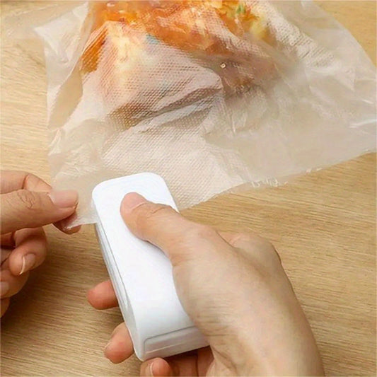 Handheld Pressure Seal Machine - Portable Snack Bag Sealer, Dry Battery Powered (Batteries not included), Kitchen & Dining Food Service Equipment, Non-Food Contact