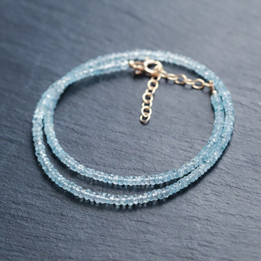 Stylish Aquamarine Choker Necklace - A Sophisticated Statement Piece for Women's Fashion