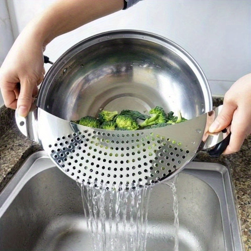 Stainless Steel Handheld Strainer - Ideal for Straining Pasta, Vegetables, and Fruits, Convenient Kitchen Tool for Easy Cleaning